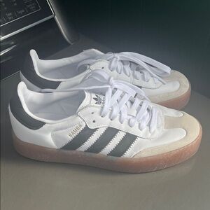 Adidas Samba White and Black Shoes size 7.5